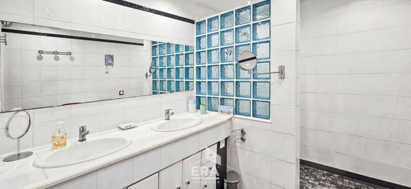 BLANQUEFORT 33290  - Maison de plain-pied de 110 m² environ + garage + grenier - Jardin, calme - Proche centre-ville