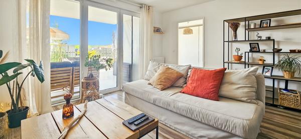 EYSINES CANTINOLLE - Apartement T3 de 70m² - Terrasse 27m² Sud - 1 place de Parking - Tram D