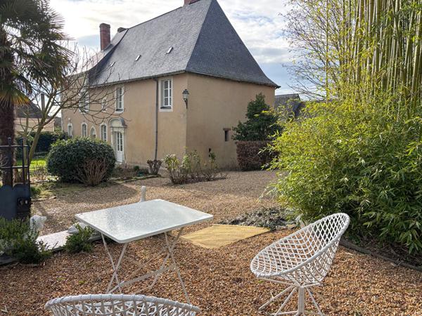 Maison Chateau Gontier Sur Mayenne 8 pièce(s) 240 m2
