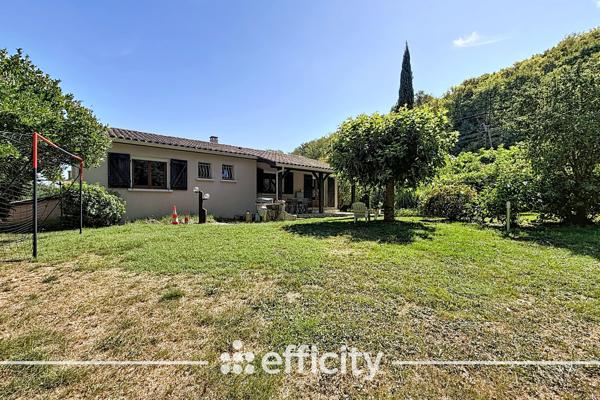 Maison
         5 pièces
        - 120 m² Exclusivité 329 000 € *