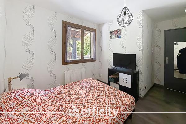 Maison
         5 pièces
        - 120 m² Exclusivité 329 000 € *