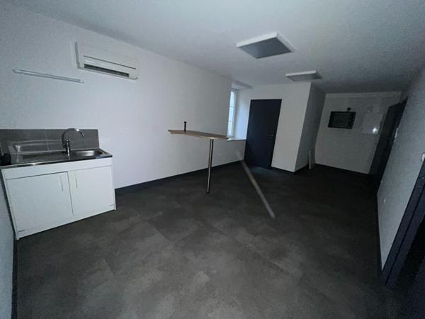 Local commercial à Digoin de 68 m2