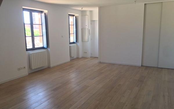 Appartement à louer    3 pièces • 67,66 m2 Toulouse
