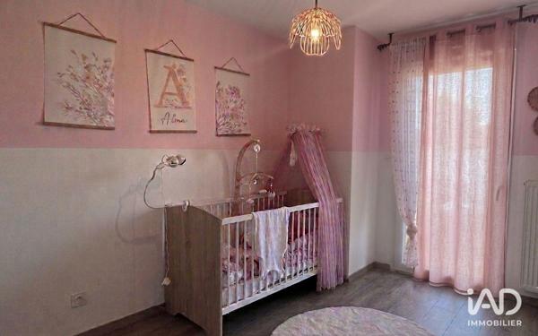 Location appartement 3 pièces 77 m² Annemasse