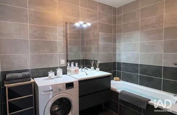 Location appartement 3 pièces 77 m² Annemasse