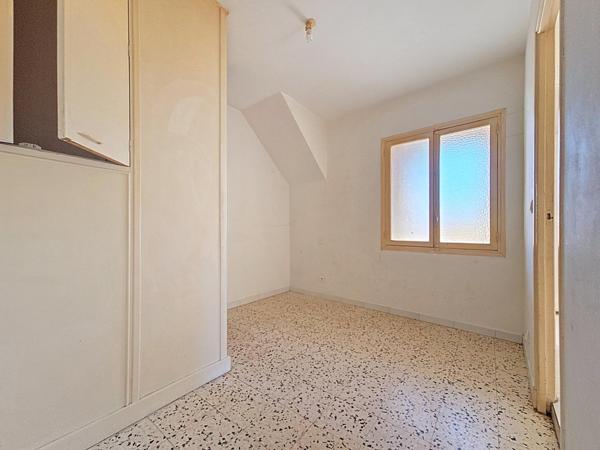 Immeuble de trois appartements offrant une belle rentabilité