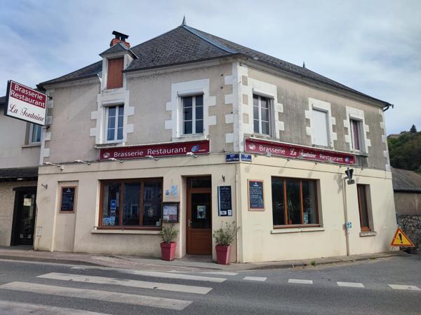 VENTE MURS COMMERCE OCCUPE AVEC APPARTEMENT AU DESSUS A RENOVER