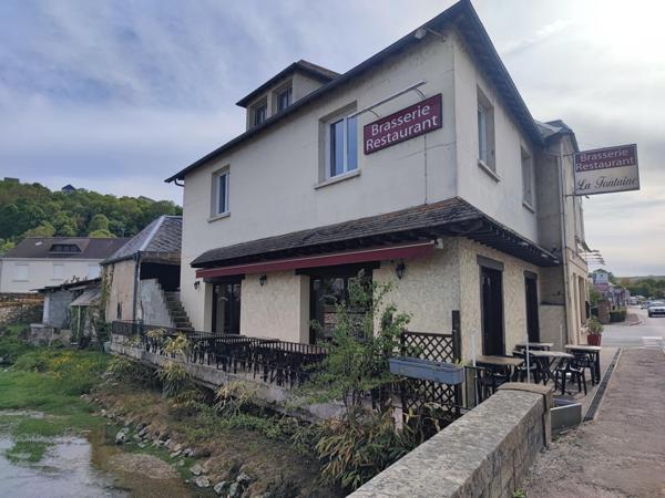 VENTE MURS COMMERCE OCCUPE AVEC APPARTEMENT AU DESSUS A RENOVER