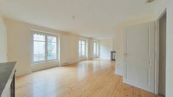 Appartement 5 pièces                                        - 42000 Saint-Étienne Réf : 13492