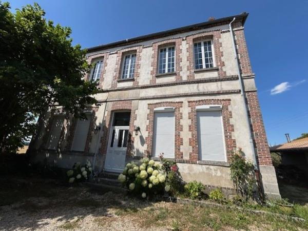 Maison spacieuse à vendre à LE GAULT SOIGNY (51210)