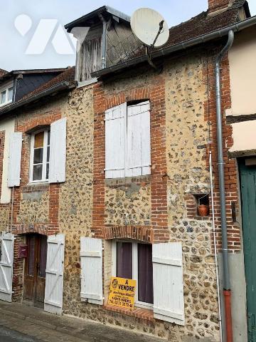 ORBEC CENTRE VILLE MAISON T3 AVEC JARDIN A RENOVER