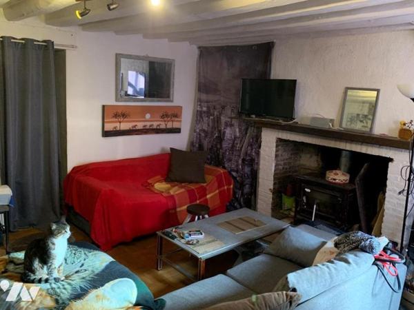 ORBEC CENTRE VILLE MAISON T3 AVEC JARDIN A RENOVER