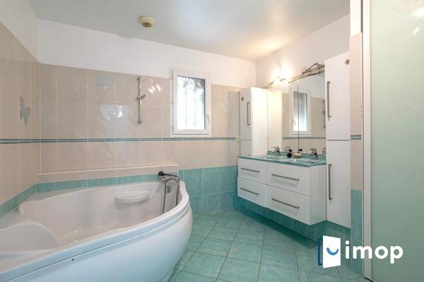 Maison 180 m2 avec extérieur