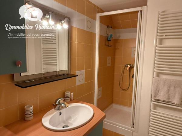 QUARTIER PRIVILÉGIÉ AU CALME, VIVABLE DE PLAIN-PIED, VUE DÉGAGÉE