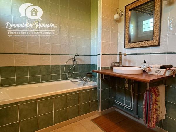 QUARTIER PRIVILÉGIÉ AU CALME, VIVABLE DE PLAIN-PIED, VUE DÉGAGÉE