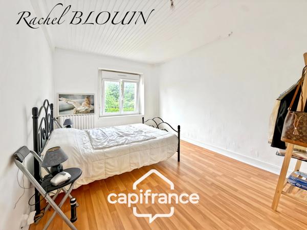 DOL-DE-BRETAGNE (35) Maison en pierre 3 pièces de 75 m2 avec garage sur terrain de 663 m2