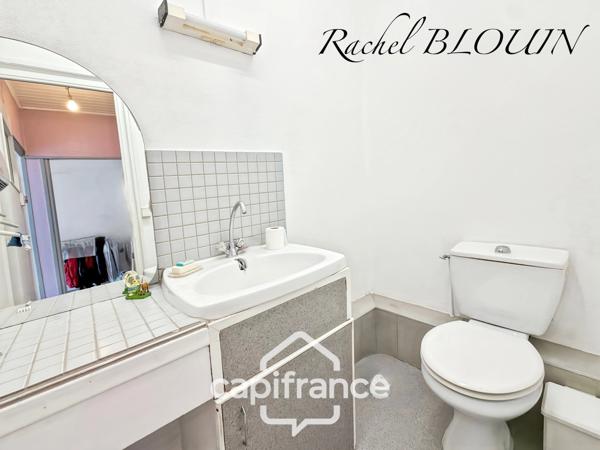 DOL-DE-BRETAGNE (35) Maison en pierre 3 pièces de 75 m2 avec garage sur terrain de 663 m2