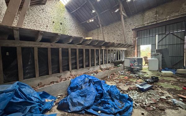 Maison à vendre    2 pièces •  Treignat