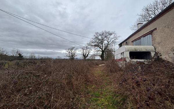 Maison à vendre    2 pièces •  Treignat