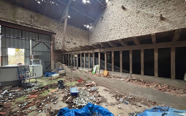 Maison à vendre    2 pièces •  Treignat