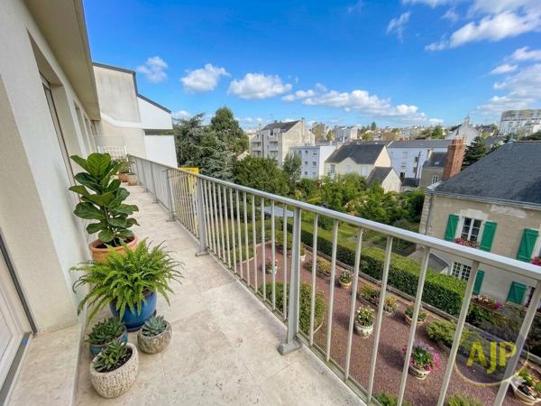 Appartement à vendre Nantes - 5 pièces, 118m² avec 3 chambre(s) à 399 000€ - AJP Immobilier Nantes Ouest