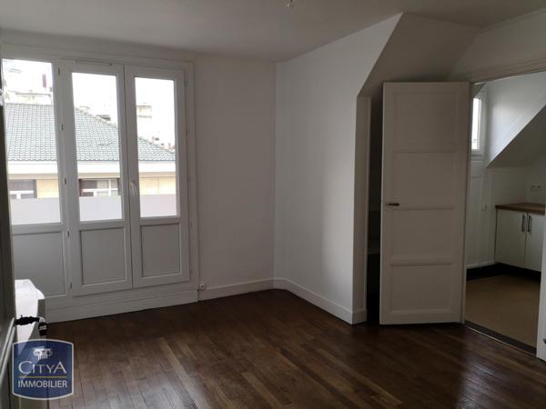 Appartement à louer 2 pièces 46.33m² Beauvais (60000)