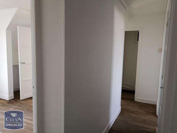 Appartement à louer 2 pièces 46.33m² Beauvais (60000)