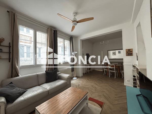 Location Appartement meublé 2 pièces 51.03 m² - 7 RUE HAUTE Blois 41000