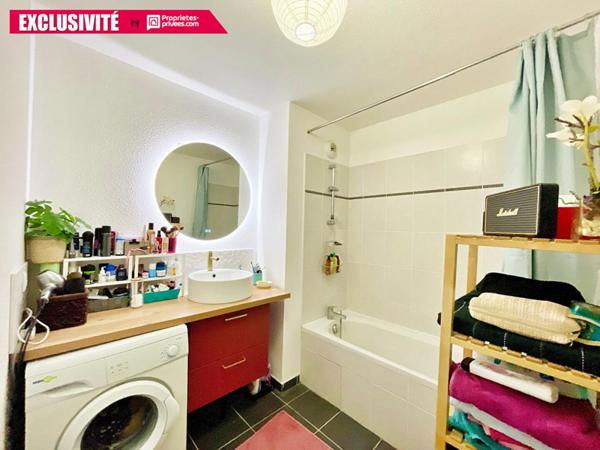 Appartement Villenave D'Ornon 3 pièce(s) 60 m2 Terrasse Parking