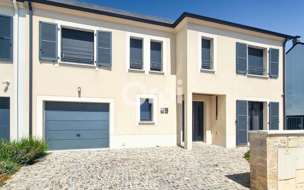 Maison à vendre    5 pièces •  Saint-Witz