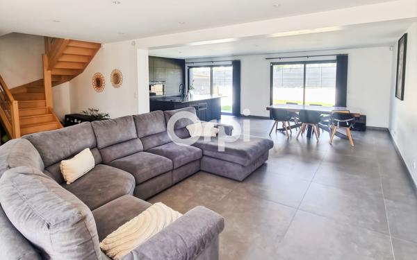 Maison à vendre    5 pièces •  Saint-Witz