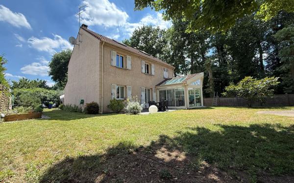 Maison à vendre    7 pièces • 201,67 m2 Yerres