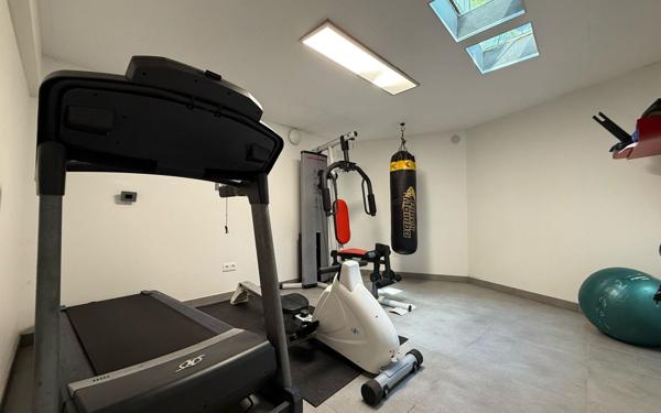 Maison à vendre    7 pièces • 201,67 m2 Yerres