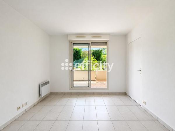 Appartement
         2 pièces
        - 28 m² 212 000 € *