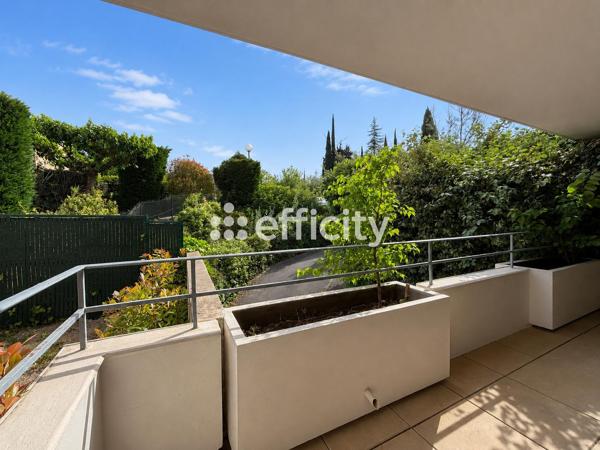 Appartement
         2 pièces
        - 28 m² 212 000 € *