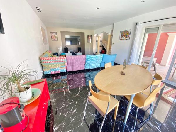 Maison à vendre    5 pièces •  Calvisson