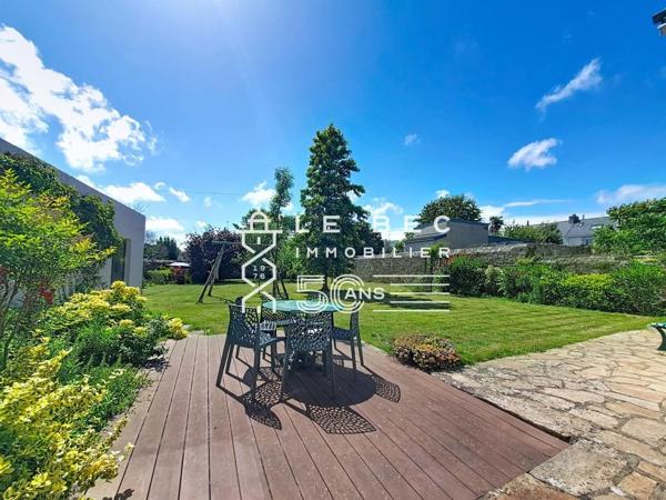 LANESTER : Maison en pierre pleine de charme – Jardin clos de 900 m² – Vie de plain-pied