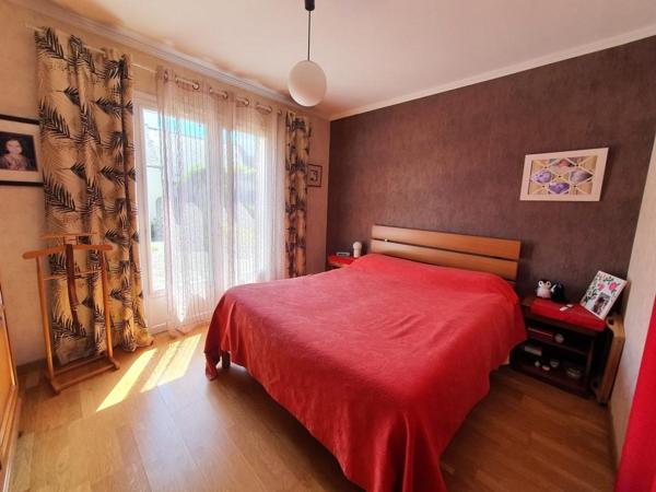 LANESTER : Maison en pierre pleine de charme – Jardin clos de 900 m² – Vie de plain-pied