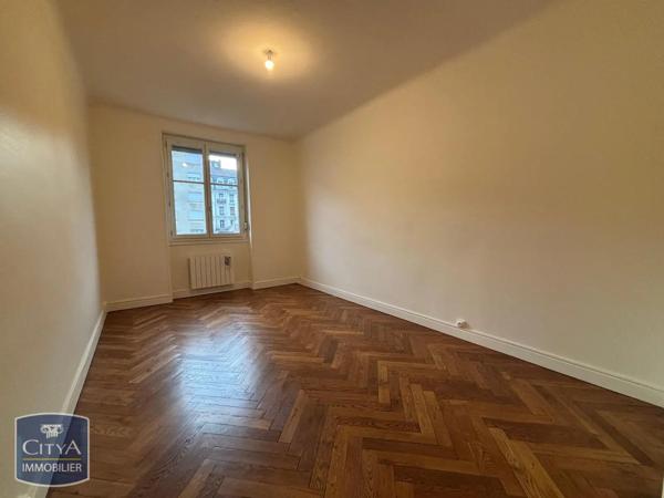 Appartement à louer 2 pièces 57.23m²