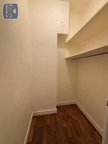 Appartement à louer 2 pièces 57.23m²