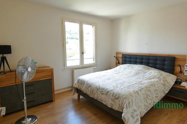 Beau et grand T3 BALCON ET GARAGE DOUBLE Aurillac (15000)