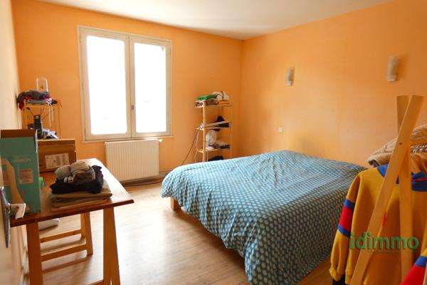Beau et grand T3 BALCON ET GARAGE DOUBLE Aurillac (15000)