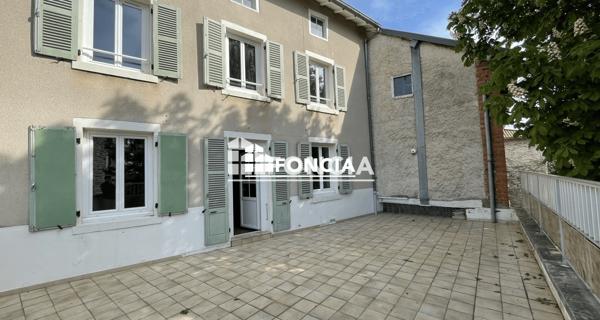Location Maison 6 pièces 172.01 m² - Villemontais 42155