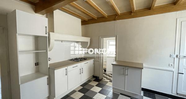 Location Maison 6 pièces 172.01 m² - Villemontais 42155
