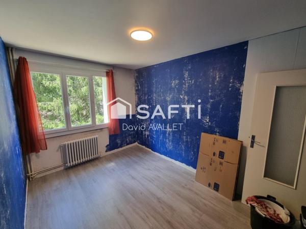 Appartement T4 de 67m2 au 1er Etage plus cave de 20m2