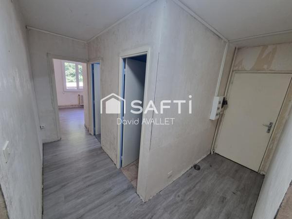 Appartement T4 de 67m2 au 1er Etage plus cave de 20m2