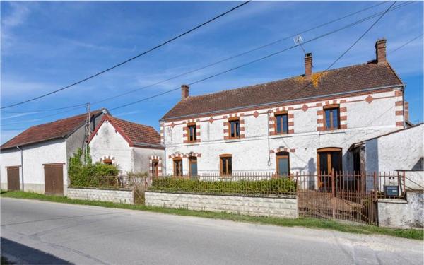 Maison à vendre    8 pièces •  Langon