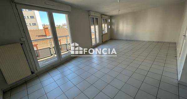 Location Appartement 5 pièces 120.85 m² - Lyon 69007