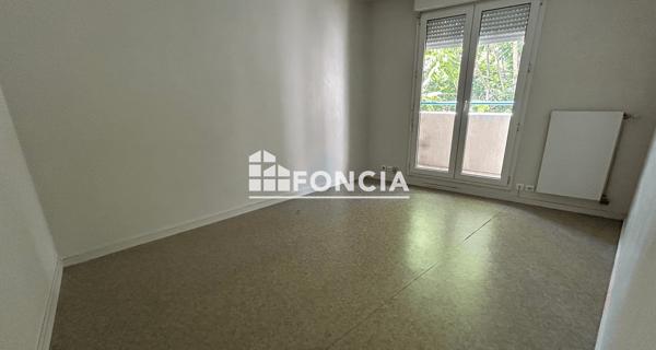 Location Appartement 5 pièces 120.85 m² - Lyon 69007