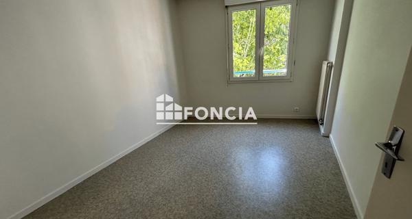 Location Appartement 5 pièces 120.85 m² - Lyon 69007